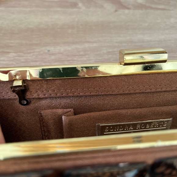 Sondra Roberts Sophisticated Crochet Jewel Beaded Rich Bronze Evening Clutch - Picture 7 of 15